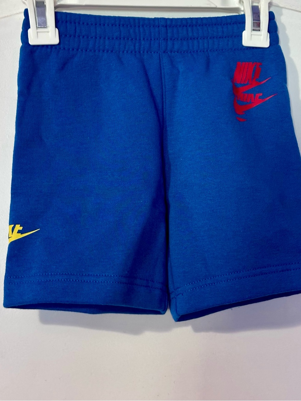 BNWT Nike Kids Blue 2-Piece set with Short Sleeve T-shirt and shorts - Picture 2 of 3